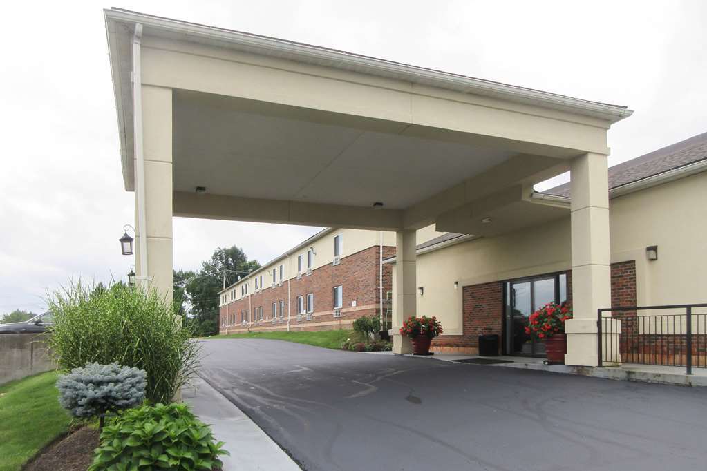 Quality Inn Coraopolis Exterior photo